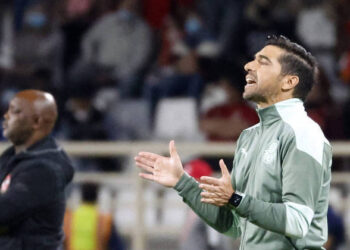 Abel Ferreira conquista 15ª classificação de mata-mata pelo Palmeiras