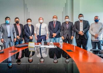 Othelino discute PL do Passaporte Vacinal com representantes do setor produtivo