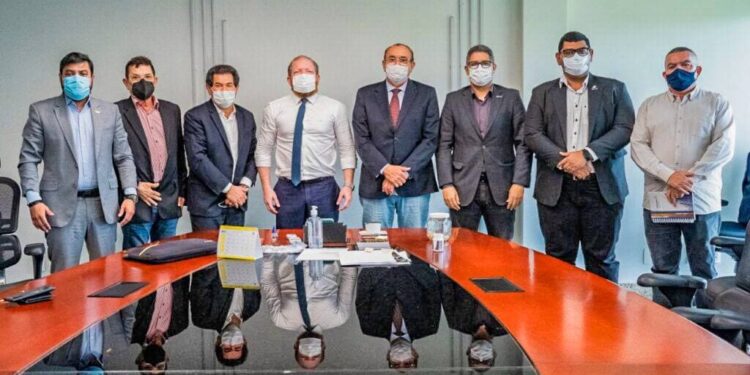 Othelino discute PL do Passaporte Vacinal com representantes do setor produtivo