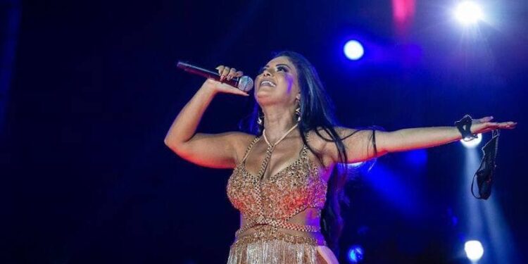 Paulinha Abelha morre aos 43 anos após internação por problemas renais em Aracaju