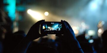 Apple rumored to remove even more buttons from the iPhone