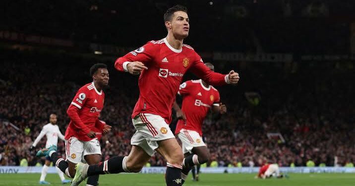 Champions League: Cristiano Ronaldo apela à torcida do United e quer “manter sonho vivo”