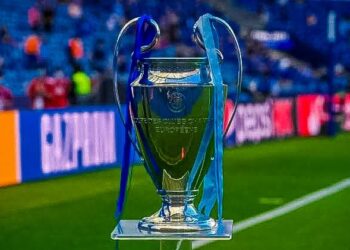 Uefa quer Champions sem jogos de volta na semi e reta final em sede única, diz jornal.
