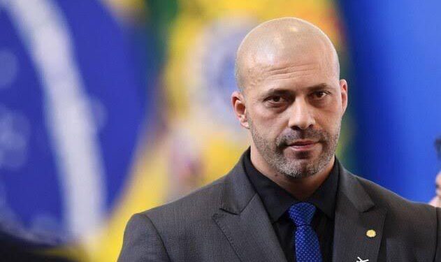 Indulto: Justiça Federal dá 72 horas para governo explicar perdão a Silveira Indulto: Justiça Federal dá 72 horas para governo explicar perdão a Silveira