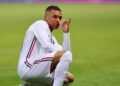 Mbappe: Família do francês se reúne no Catar com donos do PSG para tratar de renovação, diz jornal Mbappe: Família do francês se reúne no Catar com donos do PSG para tratar de renovação, diz jornal