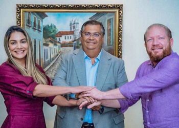 Eleições 2022: Ana Paula tem nome oficializado como 1ª suplente na pré-candidatura de Flávio Dino ao Senado