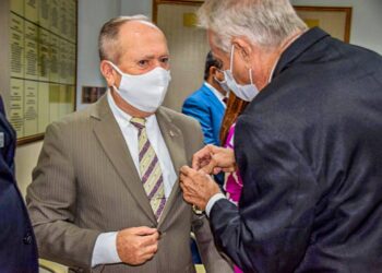 RECONHECIMENTO: Eduardo Nicolau recebe comenda da Maçonaria por serviços prestados a sociedade maranhense