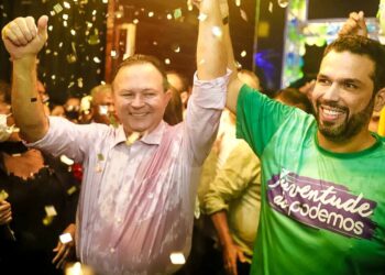 Eleições 2022: Podemos mostra força política e reúne multidão em lançamento de pré-candidaturas