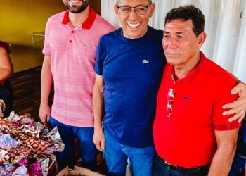 Ciro Neto e Dr. Juran-a parceria entre pai e filho beneficiou crianças de Presidente Dutra nesta Páscoa