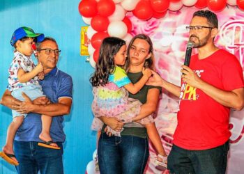 SISTEMA CENTRO NORTE REALIZA CAFÉ DA MANHÃ E SORTEIO DE BRINDES PARA COMEMORAR O DIA DAS MÃES EM PRESIDENTE DUTRA/MA.