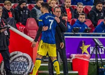 Rangnick diz que Erik Ten Hag deve responder sobre futuro de Cristiano Ronaldo no Manchester United