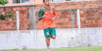 Sampaio inicia treinos com desfalque na defesa para jogo contra o CRB pelo Brasileirão