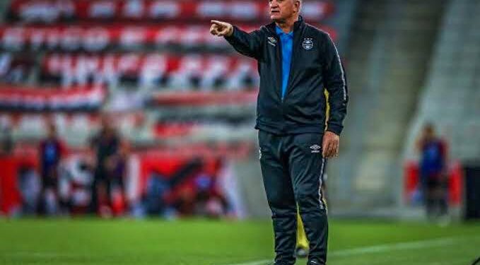 Negócio fechado: Felipão será o novo técnico do Athletico Negócio fechado: Felipão será o novo técnico do Athletico