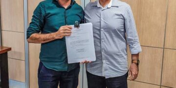 São Benedito do Rio Preto:  Prefeito Wallas Rocha garante mais a asfalto para o município