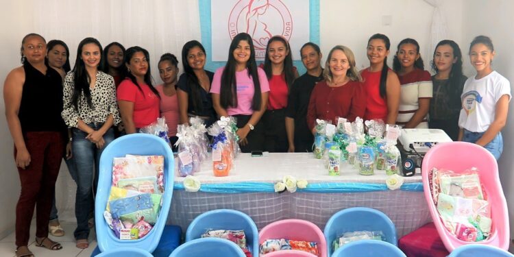 Dia das Mães: Secretaria de Assistência Social de Peritoró entrega kits de enxoval para gestantes