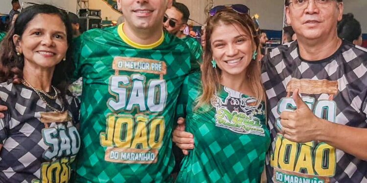 Jefferson Portela: Ex-Secretário de Segurança Pública participa do último ensaio aberto do Boi de Nina antes do São João Jefferson Portela: Ex-Secretário de Segurança Pública participa do último ensaio aberto do Boi de Nina antes do São João