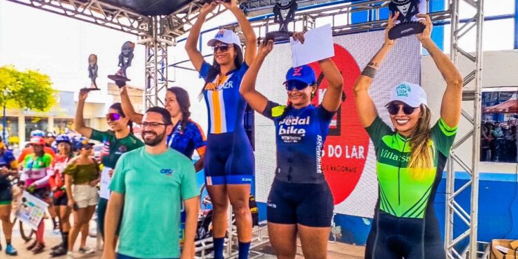 Presidente Dutra: Deputado Ciro Neto prestigia prova de ciclismo Dutra Race em Presidente Dutra/MA.