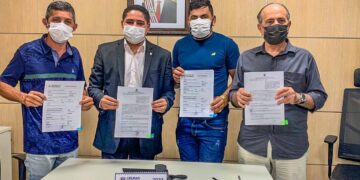 Centro Novo: Assinatura de convênio para recuperação de estrada vicinal