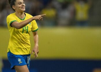 Futebol Feminino: Com Gio Queiroz, Brasil é convocado para Mundial Feminino sub-20