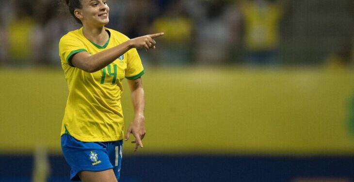 Futebol Feminino: Com Gio Queiroz, Brasil é convocado para Mundial Feminino sub-20 Futebol Feminino: Com Gio Queiroz, Brasil é convocado para Mundial Feminino sub-20