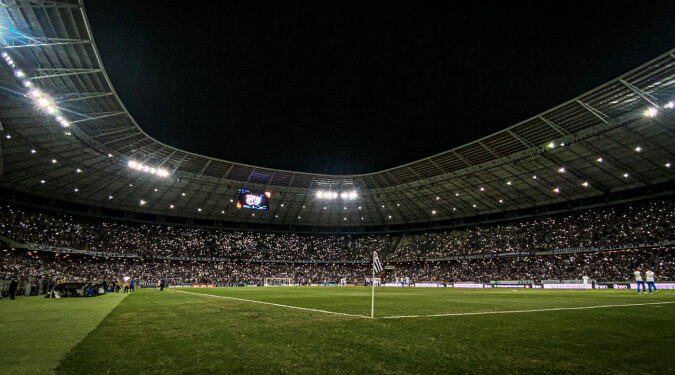 Arena Castelão: Novo apagão atrasa partida entre Ceará e Avaí pelo Brasileirão