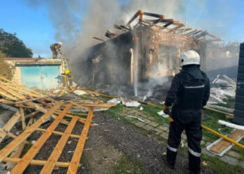 Guerra: Rússia e Ucrânia trocam acusações sobre bombardeio que matou 40 prisioneiros de guerra