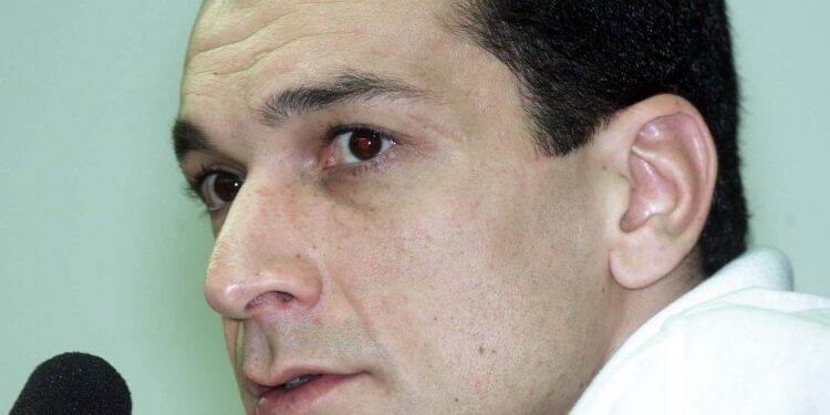 Marcola e PCC: visitas ao chefe da facção revelam plano de fuga e conselhos ao filho Marcola e PCC: visitas ao chefe da facção revelam plano de fuga e conselhos ao filho