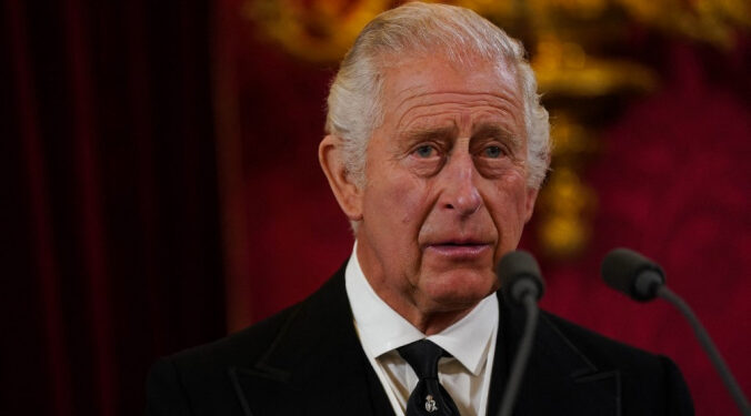 Rei Charles III discursa no Parlamento britânico pela primeira vez: ‘Sinto o peso da história’