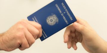 Em Queda: Desemprego registra nova queda em agosto e atinge 9,7 milhões de brasileiros, menor índice desde 2015