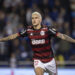 Avassalador: Com hat-trick de Pedro, Flamengo goleia o Vélez Sarsfield na semifinal da Libertadores Avassalador: Com hat-trick de Pedro, Flamengo goleia o Vélez Sarsfield na semifinal da Libertadores