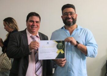 Prefeito de Peritoró, Dr. Júnior recebe certificado de Município Amigo da Defensoria Pública
