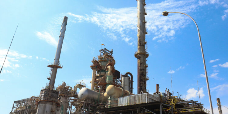 Melhorias: Diretor da ANP diz que Brasil precisa de refinaria no Centro-Oeste Melhorias: Diretor da ANP diz que Brasil precisa de refinaria no Centro-Oeste