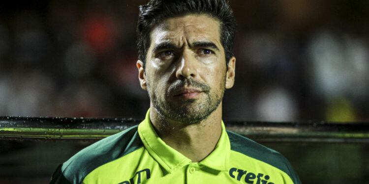 Palmeiras: Sem Veiga, verdão se prepara para enfrentar Red Bull Bragantino; veja provável escalação Palmeiras: Sem Veiga, verdão se prepara para enfrentar Red Bull Bragantino; veja provável escalação