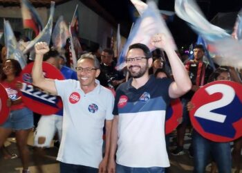 Eleições 2022: Juran e Ciro realizam grande caminhada pelas ruas do bairro São José em Presidente Dutra