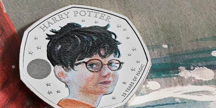 Novidade: Reino Unido lança moedas mágicas com estampa do Harry Potter