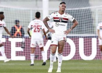 Luciano lamenta erros do São Paulo e pede desculpas à torcida: “Eles mereciam o título”
