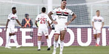 Luciano lamenta erros do São Paulo e pede desculpas à torcida: “Eles mereciam o título”