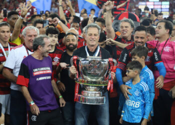 Flamengo: Presidente do clube responde sobre permanência de Dorival Jr. após título; confira