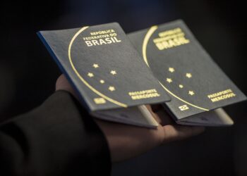 Polícia Federal: Orgão suspende confecção de novos passaportes a partir deste sábado
