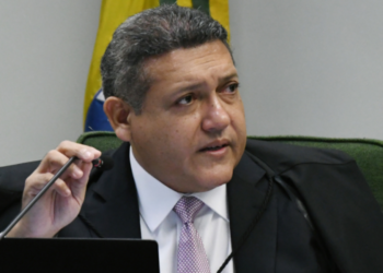 Política: Nunes Marques é sorteado relator de ação de Bolsonaro contra Lula e Gleisi por ofensas eleitorais