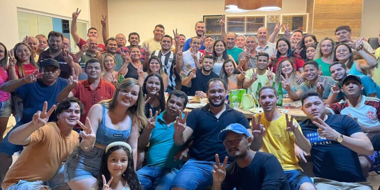 Anapurus: Prefeita Vanderly reúne mais de 100 novos aliados ao seu grupo político Anapurus: Prefeita Vanderly reúne mais de 100 novos aliados ao seu grupo político