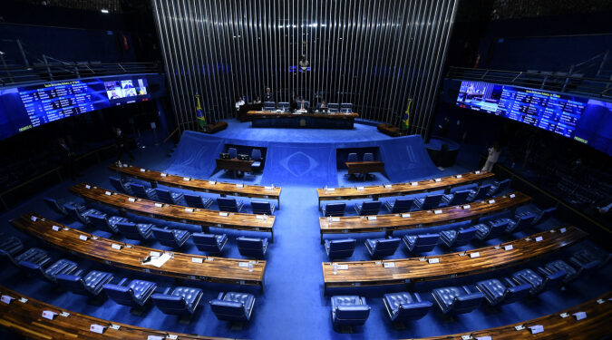 Reajuste: Senado aprova reajuste salarial de quase 20% para servidores da Casa Reajuste: Senado aprova reajuste salarial de quase 20% para servidores da Casa