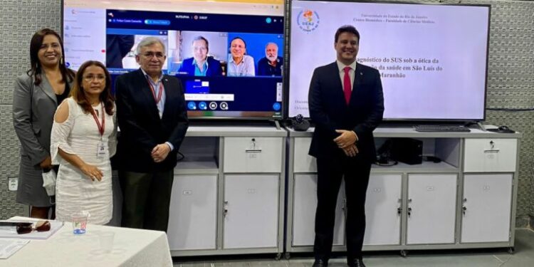 Felipe Camarão: “Deu certo: agora sou doutor de fato e de direito”, comemora o vice-governador