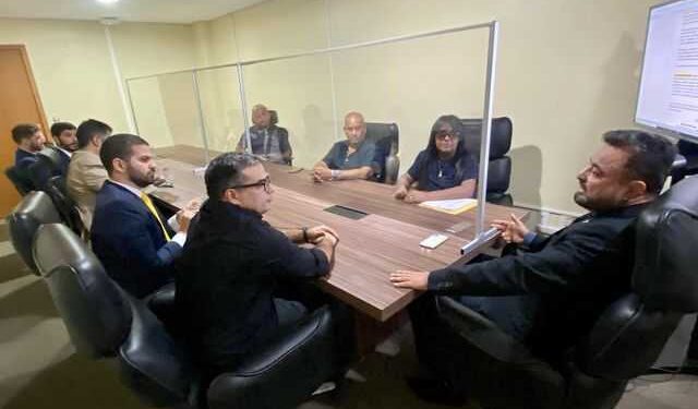 Garantido: Em audiência no MPT, SET garante pagamento integral do 13º a rodoviários Garantido: Em audiência no MPT, SET garante pagamento integral do 13º a rodoviários