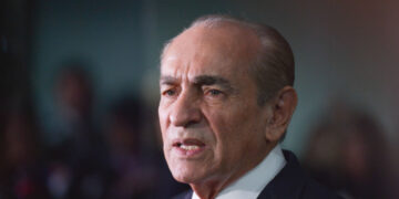 Transição: Relator do Orçamento diz que PEC da Transição deverá ser votada nesta terça-feira