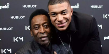 Pelé agradece a Mbappé por orações e dá recado: ‘Feliz em ver você quebrar meus recordes’