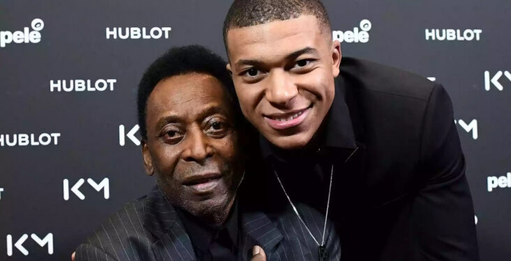 Pelé agradece a Mbappé por orações e dá recado: ‘Feliz em ver você quebrar meus recordes’ Pelé agradece a Mbappé por orações e dá recado: ‘Feliz em ver você quebrar meus recordes’