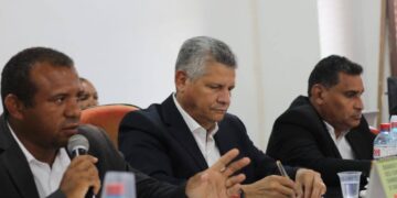 ICATU: Prefeito participa da sessão de encerramento da câmara e tem trabalho reconhecido de forma unânime