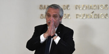 Argentina: País entra em conflito com FMI e diz que efeitos da guerra devem ser compensados em dívida