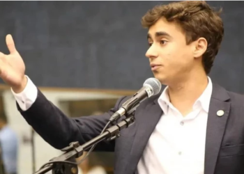 Nikolas Ferreira: Deputado federal protocola notícia-crime no STF contra Flávio Dino